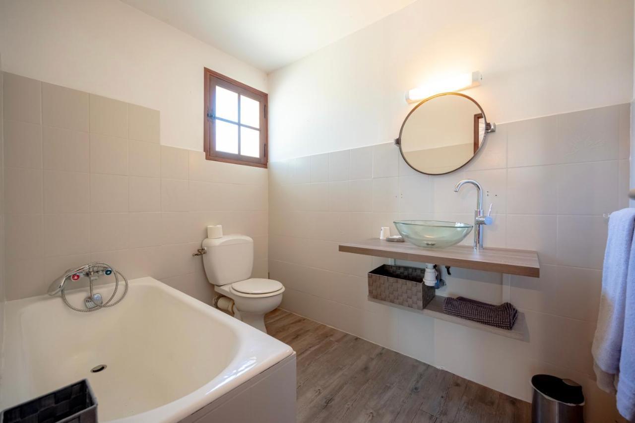 La Maison Du Rouge Gorge - Charmante Maison Climatisee Avec Piscine Pontevès Exterior foto